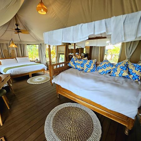 Palau Carolines Resort Koror Bagian luar foto